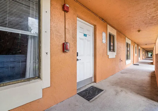 Photo 2 of Condo for sale at 6900 Sw 39th Street #101j, Davie, FL 33314 | MLS# B26041073 | Listing updated on 2026-09-14