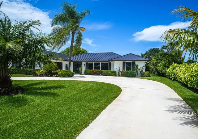 Photo 1 of Single family home for sale at 10644 Ave Of The Pga, Palm Beach Gardens, FL 33418 | MLS# B26041223 | Listing updated on 2026-09-14