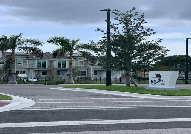 Photo 2 of Townhouse for sale at 747 Se Central Pkwy #42, Stuart, FL 34994 | MLS# B26041325 | Listing updated on 2026-10-05