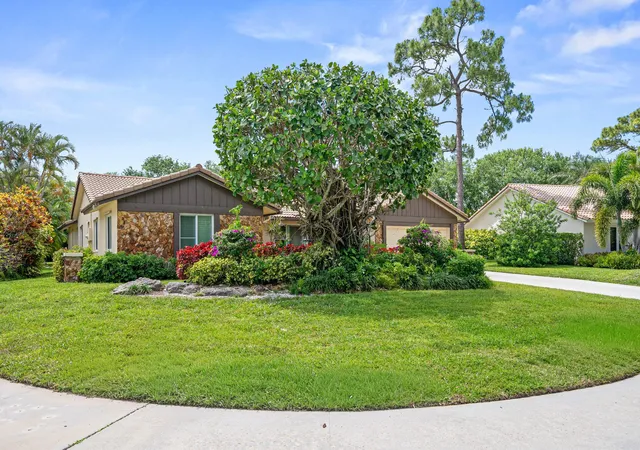 Photo 2 of Sale Pending at 2493 Timbercreek Cir Nw, Boca Raton, FL 33431 | MLS# B26041658 | Listing updated on 2026-09-14