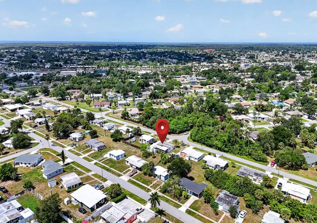 Photo 3 of Single family home for sale at 2336 Picnic St, Port Charlotte, FL 33952 | MLS# B26042140 | Listing updated on 2026-10-02