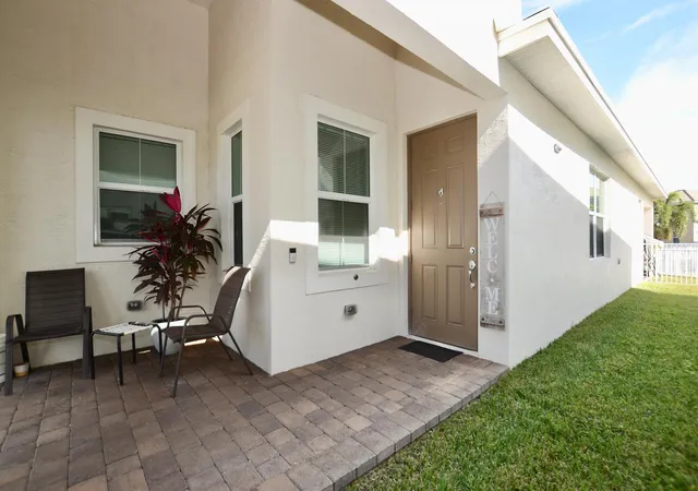 Photo 3 of Single family home for sale at 1897 Nw Cataluna Cir, Port St Lucie, FL 34986 | MLS# B26042609 | Listing updated on 2026-09-15