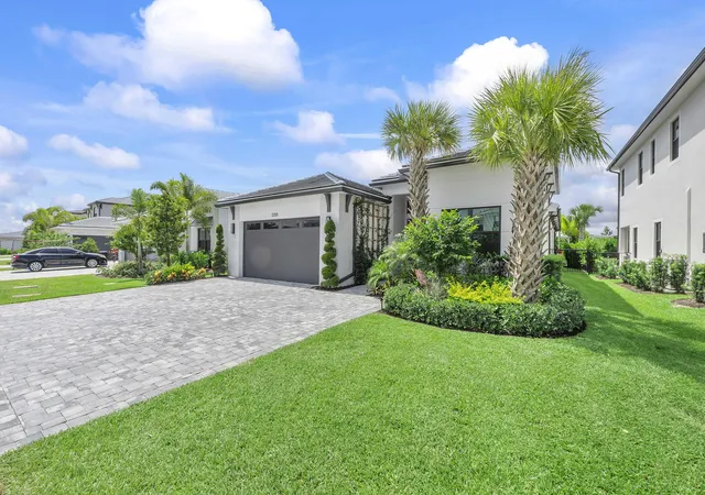 Photo 2 of Single family home for sale at 12511 Solana Bay Cir, Palm Beach Gardens, FL 33412 | MLS# B26042629 | Listing updated on 2026-09-16