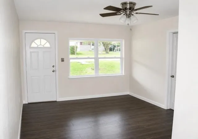 Photo 3 of Multi family home for sale at 130 E Northside Dr, Lake Wales, FL 33853 | MLS# B26042757 | Listing updated on 2026-09-23