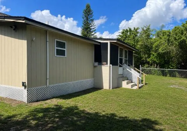 Photo 4 of House for sale at 130 E Northside Dr, Lake Wales, FL 33853 | MLS# B26042757 | Listing updated on 2026-09-23