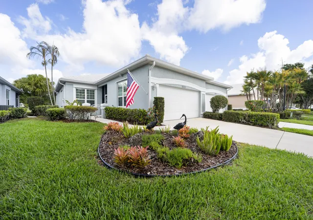 Photo 3 of Single family home for sale at 1822 Sw Willowbend Ln, Palm City, FL 34990 | MLS# B26043042 | Listing updated on 2026-10-07