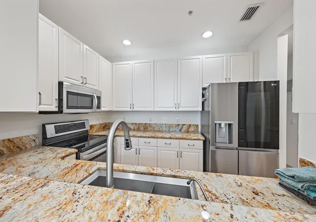 Photo 3 of Townhouse for sale at 4316 Blowing Point Pl, Jupiter, FL 33458 | MLS# B26043377 | Listing updated on 2026-09-15