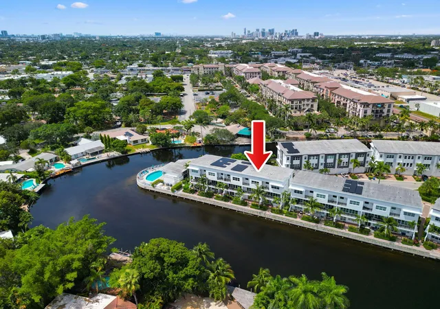 Photo 1 of Townhouse for sale at 2900 Ne 12th Terrace #25, Oakland Park, FL 33334 | MLS# B26043831 | Listing updated on 2026-09-16