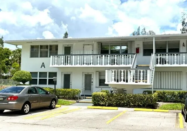 Photo 1 of Condo for sale at 12 Windsor A #12, West Palm Beach, FL 33417 | MLS# B26043844 | Listing updated on 2026-09-14