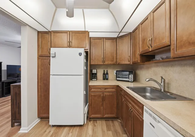 Photo 3 of Condo for sale at 108 Greenbrier, West Palm Beach, FL 33417 | MLS# B26043949 | Listing updated on 2026-09-14