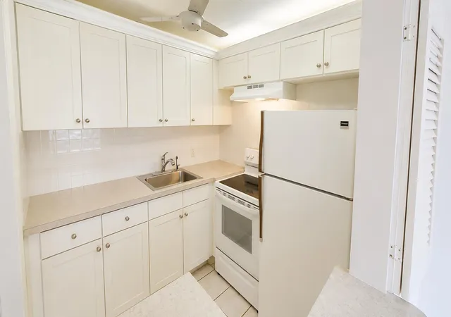Photo 3 of Condo for sale at 338 Camden O, West Palm Beach, FL 33417 | MLS# B26044166 | Listing updated on 2026-09-14