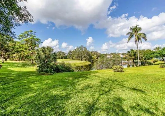 Photo 4 of Condo for sale at 3503 Oaks Way #303, Pompano Beach, FL 33069 | MLS# B26044426 | Listing updated on 2026-09-13