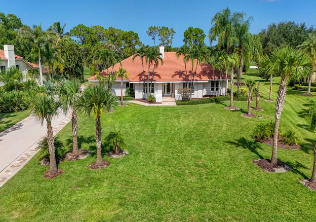 Photo 3 of Sale Pending at 11866 Keswick Way, Palm Beach Gardens, FL 33412 | MLS# B26044487 | Listing updated on 2026-09-15