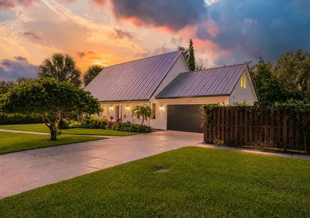 Photo 3 of Single family home for sale at 9200 Se Olympus St, Hobe Sound, FL 33455 | MLS# B26044524 | Listing updated on 2026-09-14