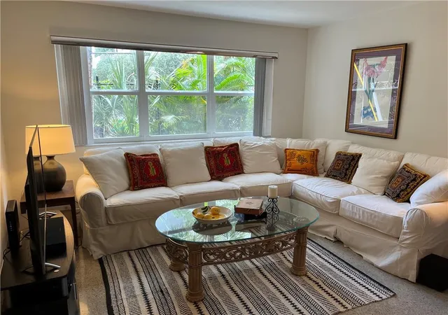 Photo 3 of Condo for sale at 700 Bayshore Dr #21, Fort Lauderdale, FL 33304 | MLS# B26044803 | Listing updated on 2026-09-14