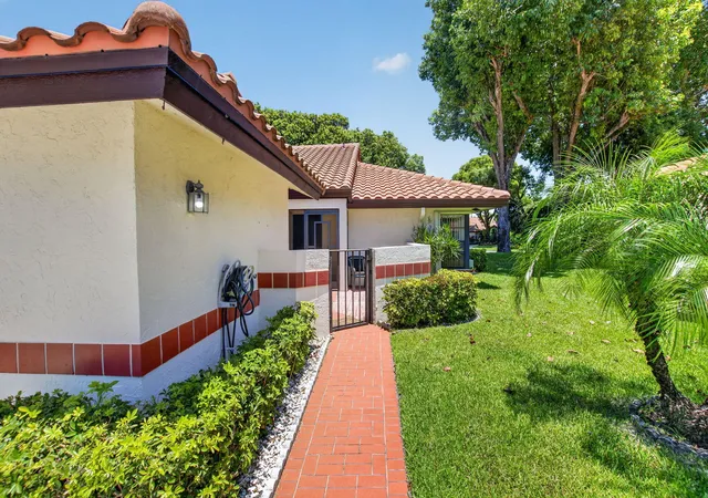 Photo 2 of Single family home for sale at 10546 Beach Palm Ct #B, Boynton Beach, FL 33437 | MLS# B26044855 | Listing updated on 2026-09-14