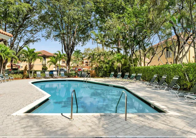 Photo 3 of Townhouse for sale at 11251 Lakeview Dr #21-f, Coral Springs, FL 33071 | MLS# B26045187 | Listing updated on 2026-09-14
