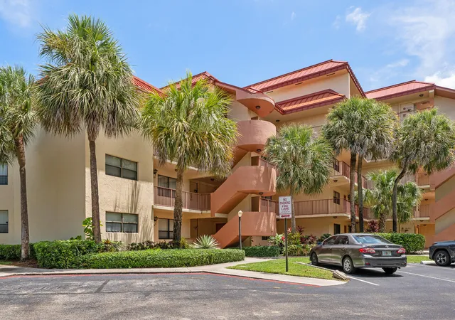 Photo 2 of Sale Pending at 7401 Nw 16th Street #102, Plantation, FL 33313 | MLS# B26045334 | Listing updated on 2026-09-14