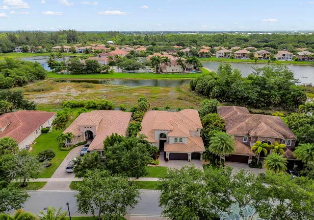 Photo 3 of Single family home for sale at 8729 Wellington View Dr, West Palm Beach, FL 33411 | MLS# B26045369 | Listing updated on 2026-09-14