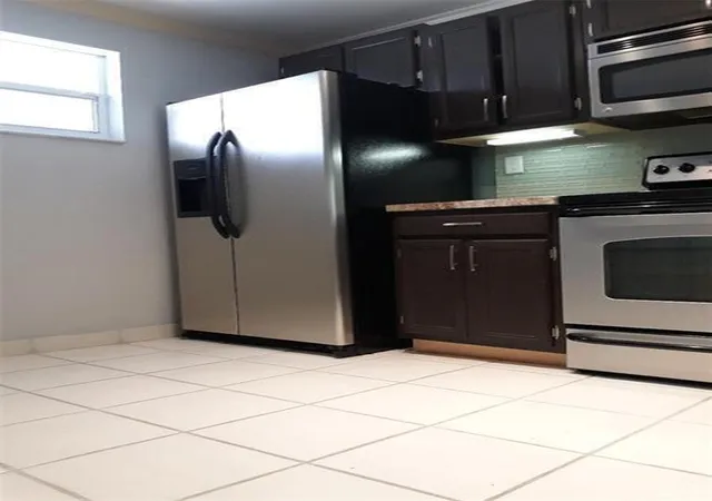 Photo 3 of Sale Pending at 1100 Nw 87th Avenue #204, Coral Springs, FL 33071 | MLS# B26045525 | Listing updated on 2026-10-02