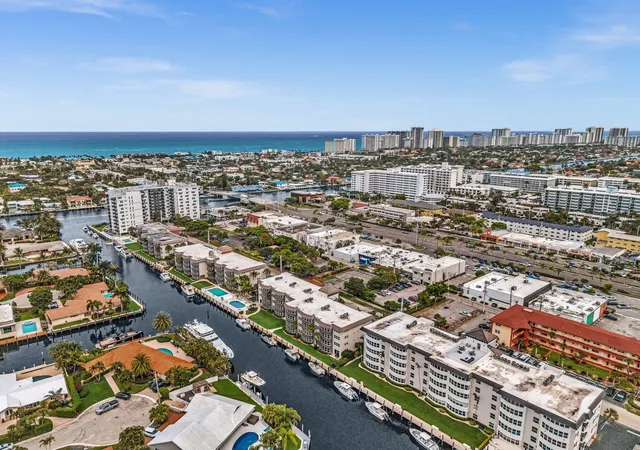 Photo 3 of Condo for sale at 3031 Ne 51st Street #403w, Fort Lauderdale, FL 33308 | MLS# B26045897 | Listing updated on 2026-09-14
