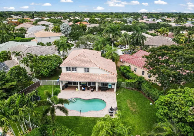 Single family home for sale at 4411 Stone Ridge Way, Weston, FL 33331 | MLS# B26045951