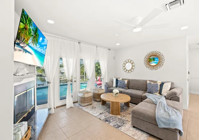 Photo 3 of Single family home for sale at 1961 Ne 62nd Court, Fort Lauderdale, FL 33308 | MLS# B26046052 | Listing updated on 2026-09-15