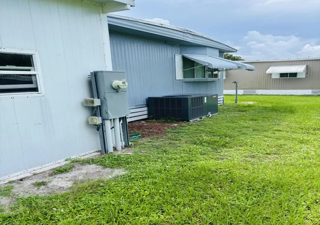 Photo 3 of Manufactured home for sale at 7 Valparaiso, Port Saint Lucie, FL 34952 | MLS# B26046221 | Listing updated on 2026-09-14