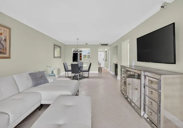 Photo 3 of Condo for sale at 2070 Homewood Blvd #5050, Delray Beach, FL 33445 | MLS# B26046343 | Listing updated on 2026-09-15