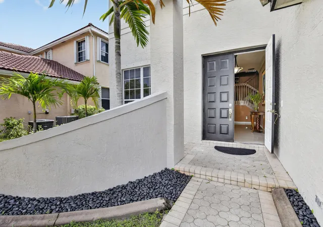 Photo 2 of Single family home for sale at 3535 Sw 177th Avenue, Miramar, FL 33029 | MLS# B26046357 | Listing updated on 2026-09-14