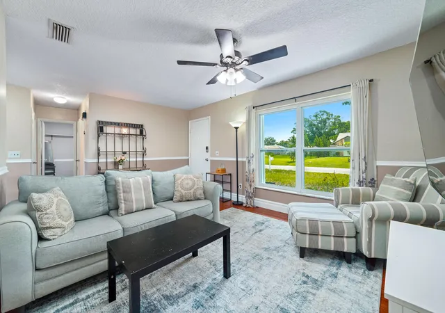 Photo 3 of Single family home for sale at 542 Saunders St, Sebastian, FL 32958 | MLS# B26046430 | Listing updated on 2026-09-14