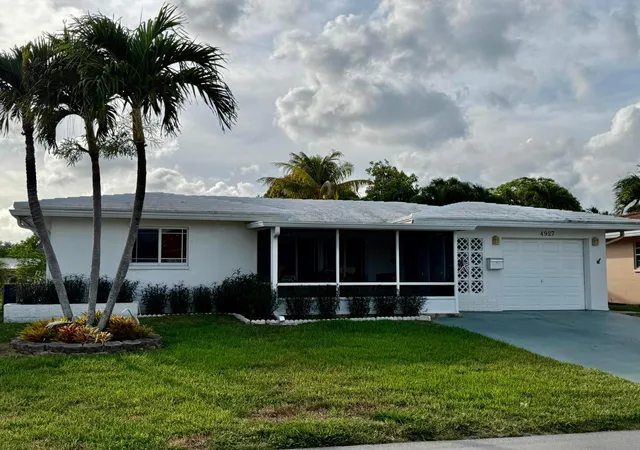 Photo 1 of Single family home for sale at 4927 Nw 47th Terrace, Tamarac, FL 33319 | MLS# B26046460 | Listing updated on 2026-09-23