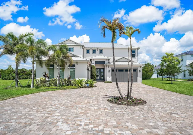 Photo 1 of Mansion for sale at 20020 Se Bridgewater Dr, Jupiter, FL 33458 | MLS# B26046544 | Listing updated on 2026-09-16