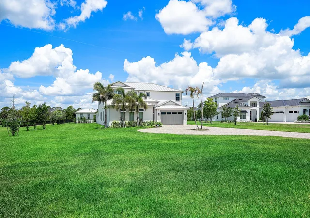 Photo 2 of Mansion for sale at 20020 Se Bridgewater Dr, Jupiter, FL 33458 | MLS# B26046544 | Listing updated on 2026-09-16