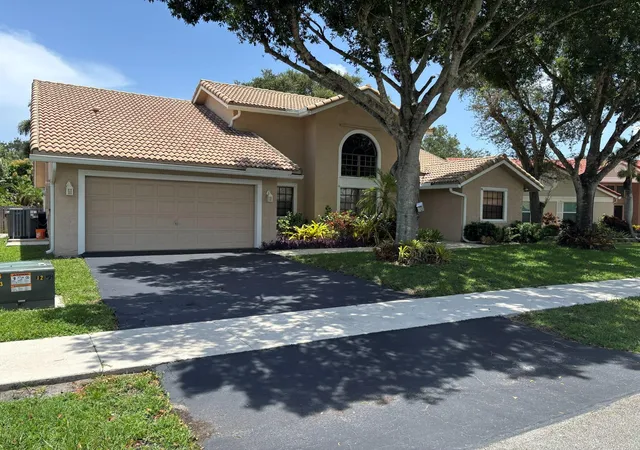 Photo 1 of Sale Pending at 3145 Peachtree Way, Davie, FL 33328 | MLS# B26046548 | Listing updated on 2026-09-15