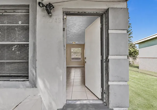 Photo 4 of Sale Pending at 2743 NW 2nd Street, Boynton Beach, FL 33435 | MLS# B26046655 | Listing updated on 2026-09-16