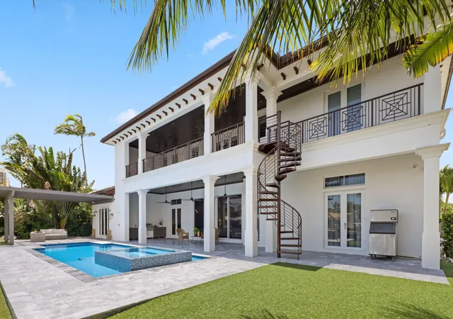 Photo 4 of Single family home for sale at 1200 Bimini Ln, Riviera Beach, FL 33404 | MLS# B26047007 | Listing updated on 2026-09-14