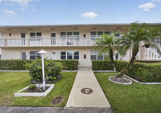 Photo 2 of Condo for sale at 127 Chatham F, West Palm Beach, FL 33417 | MLS# B26047247 | Listing updated on 2026-10-07