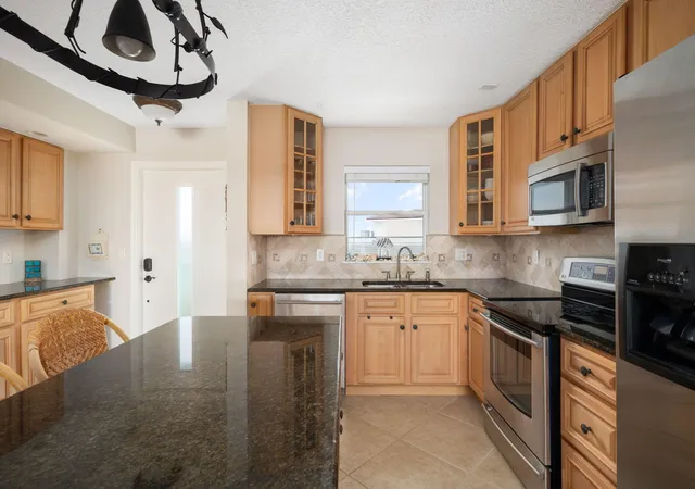 Photo 4 of Condo for sale at 4049 Ocean Dr #505, Vero Beach, FL 32963 | MLS# B26047425 | Listing updated on 2026-10-01