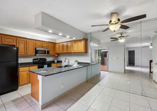 Townhouse for sale at 1176 SW 118th Terrace, Davie, FL 33325 | MLS# B26047703