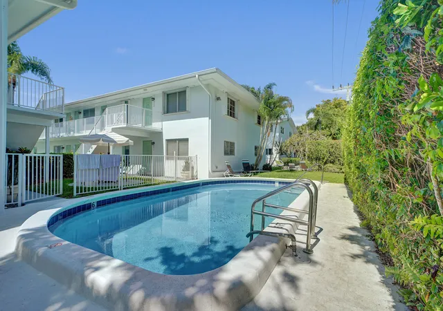 Photo 2 of Condo for sale at 2050 Ne 39th Street #101, Fort Lauderdale, FL 33308 | MLS# B26047952 | Listing updated on 2026-09-16