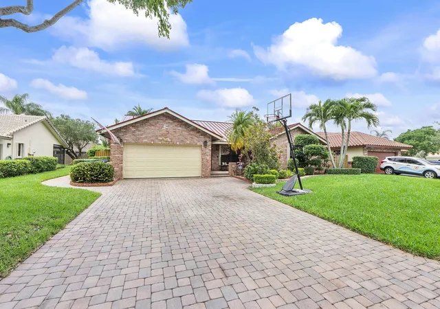 Photo 3 of Single family home for sale at 10662 Nw 7th Place, Coral Springs, FL 33071 | MLS# B26048011 | Listing updated on 2026-10-05