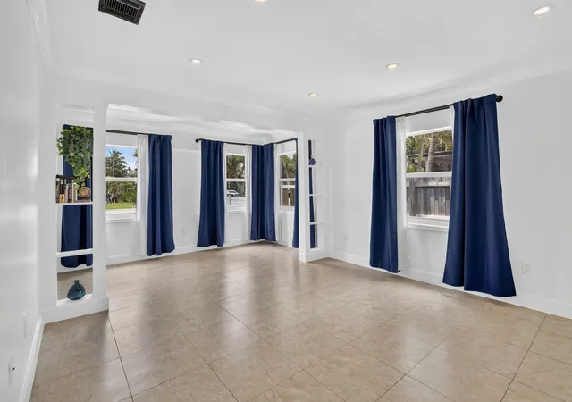 Photo 2 of Single family home for sale at 2427 Harding St, Hollywood, FL 33020 | MLS# B26048309 | Listing updated on 2026-09-28