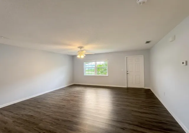 Sale Pending at 1133 37th Avenue SW, Vero Beach, FL 32968 | MLS# B26048523 | Listing updated on 2026-10-07