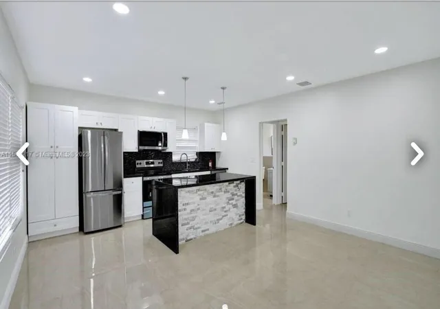 Photo 19 of Multi family home for sale at 6720 Coolidge St, Hollywood, FL 33024 | MLS# B26048664 | Listing updated on 2026-09-30
