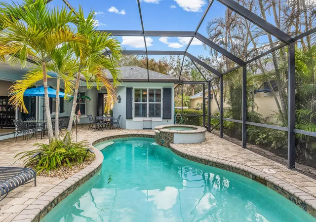 Photo 3 of Single family home for sale at 224 Oak Hammock Cir SW, Vero Beach, FL 32962 | MLS# B26048671 | Listing updated on 2026-09-23