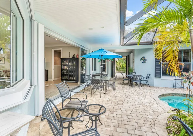 Photo 4 of Single family home for sale at 224 Oak Hammock Cir SW, Vero Beach, FL 32962 | MLS# B26048671 | Listing updated on 2026-09-23