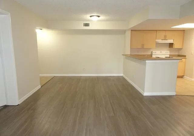 Listing Photo 4 - Condo for sale in building located at 9122 W Atlantic Blvd, Coral Springs, FL 33071 - Unit #713