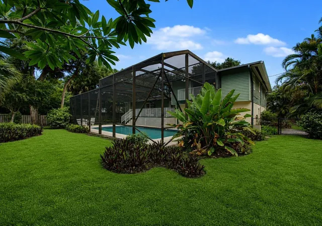 Photo 3 of Single family home for sale at 14 Emarita Way, Stuart, FL 34996 | MLS# B26049013 | Listing updated on 2026-09-14