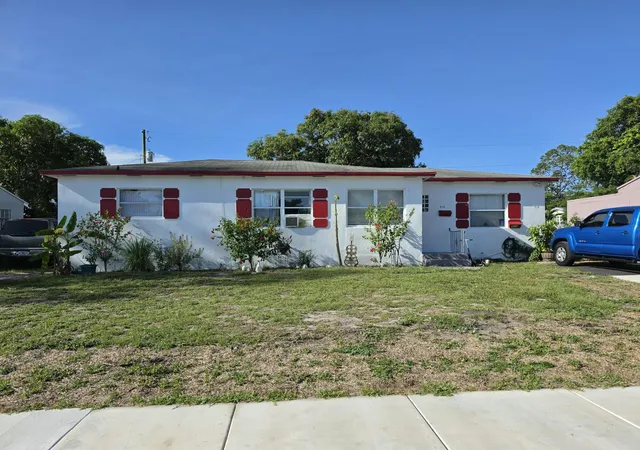 Photo 2 of Multi family home for sale at 814 42nd Street, West Palm Beach, FL 33407 | MLS# B26049441 | Listing updated on 2026-10-01